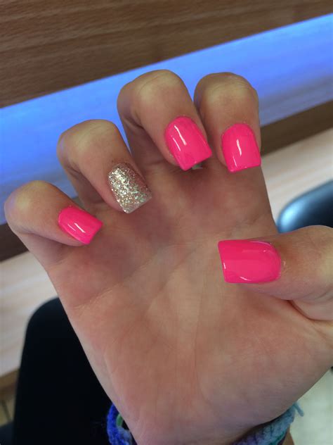 short pink acrylic nails|short acrylic nails pink design.